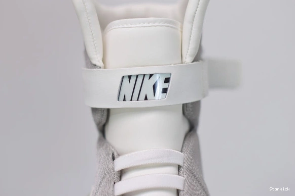 MAG NIKE 0907